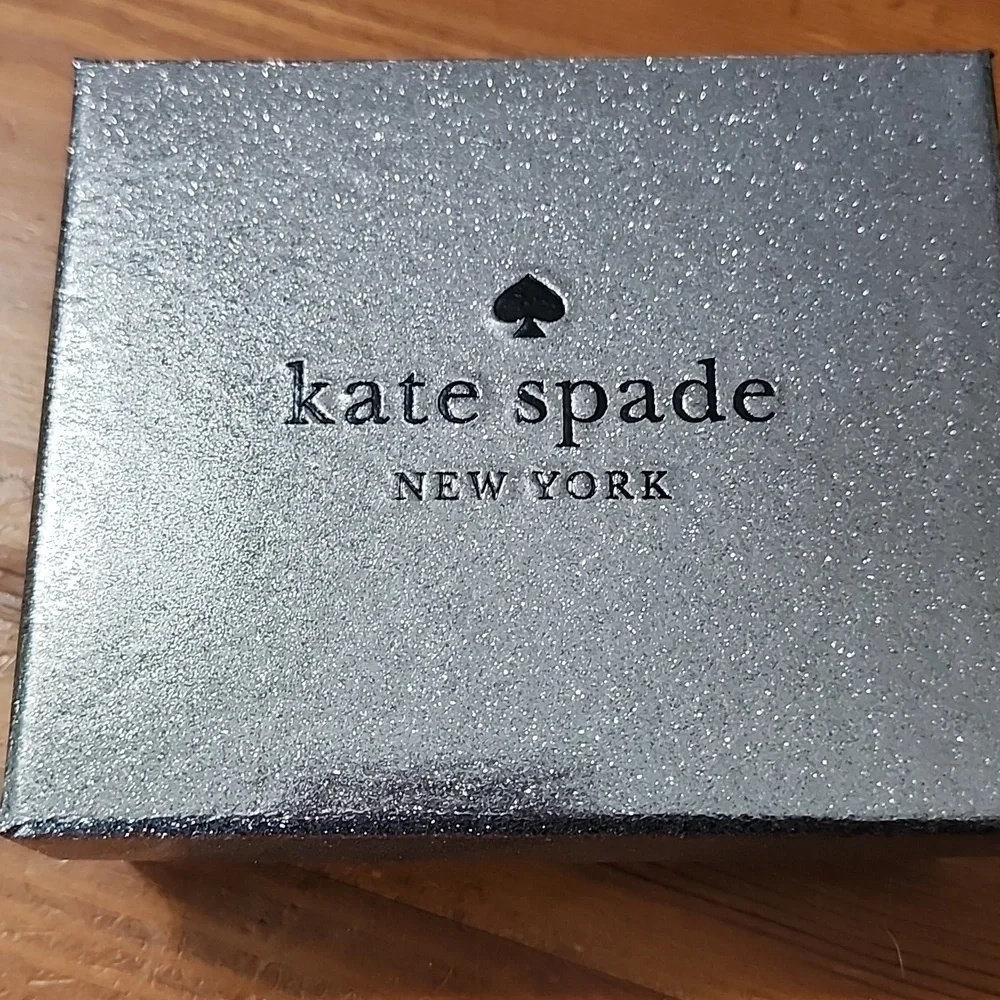 Kate Spade Glittery Green Seawater KENZIE Cardholder - Picture 6 of 7